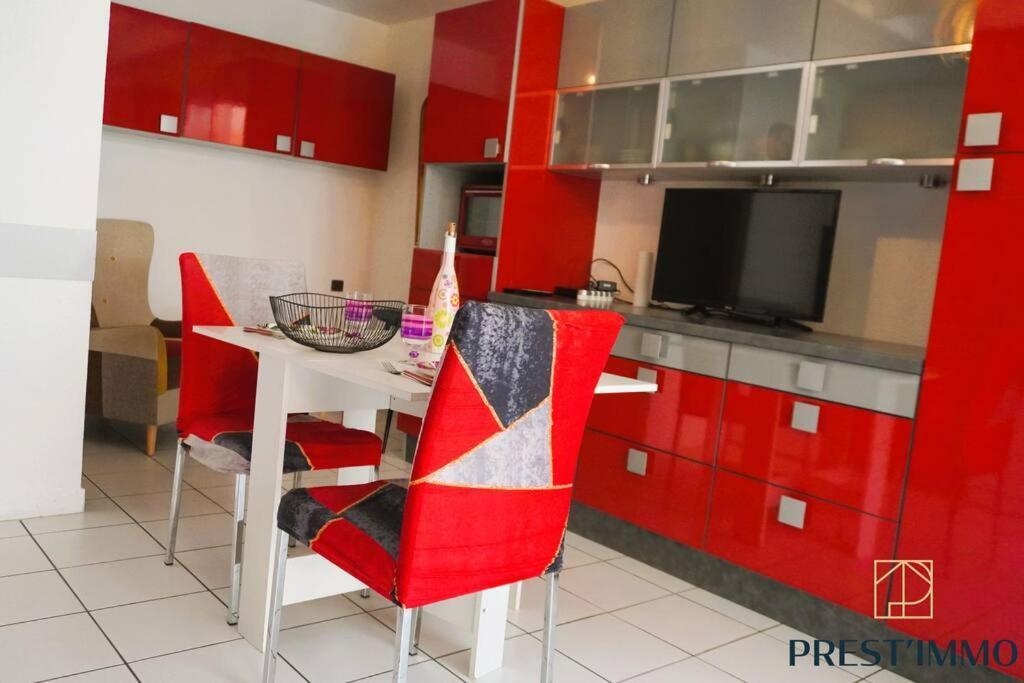 L'Azur 4 Pers Clim Parking Acces Plage Direct เลอบาร์กาแรส ภายนอก รูปภาพ